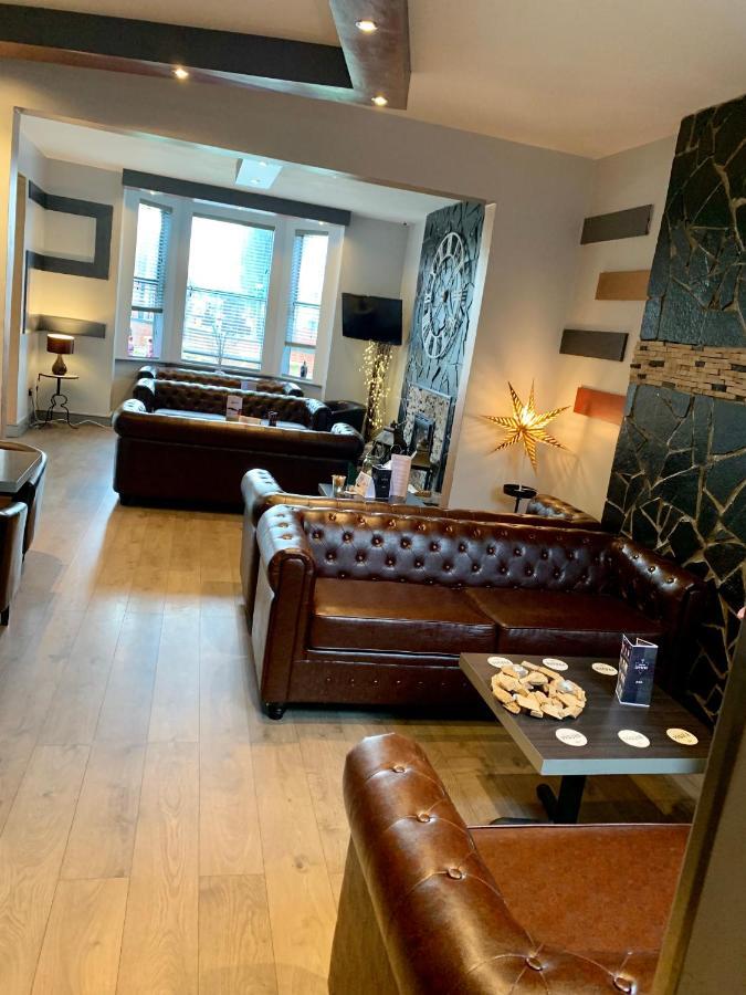 Bennetts Hotel ロング・イートン エクステリア 写真