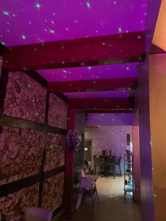Bennetts Hotel ロング・イートン エクステリア 写真